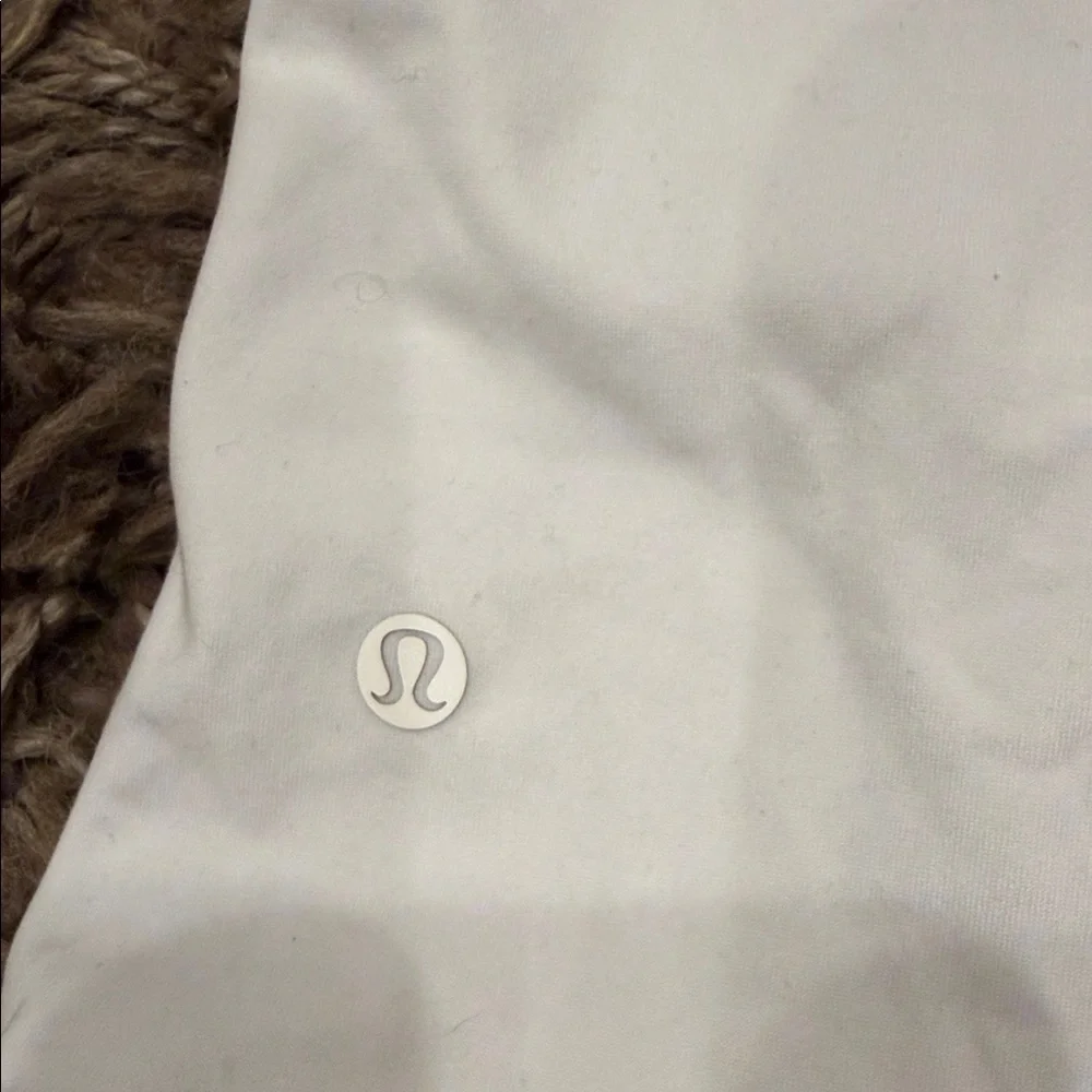 Lululemon Wundermost Ultra-Soft Nulu Square-Neck Sleeveless Bodysuit
Size S - Picture 4 of 10